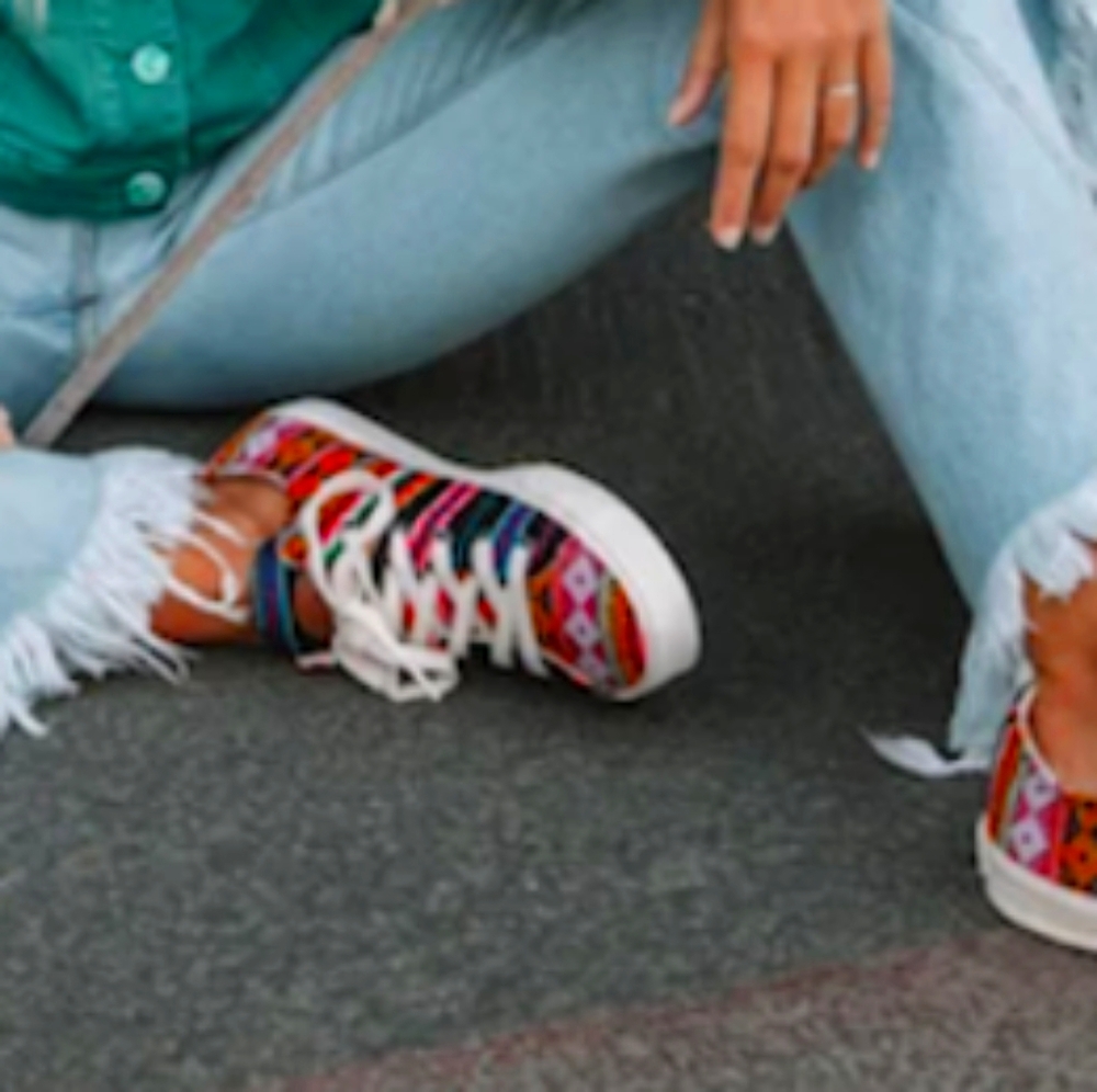 NATIVE RAINBOW MULTICOLOR SNEAKERS